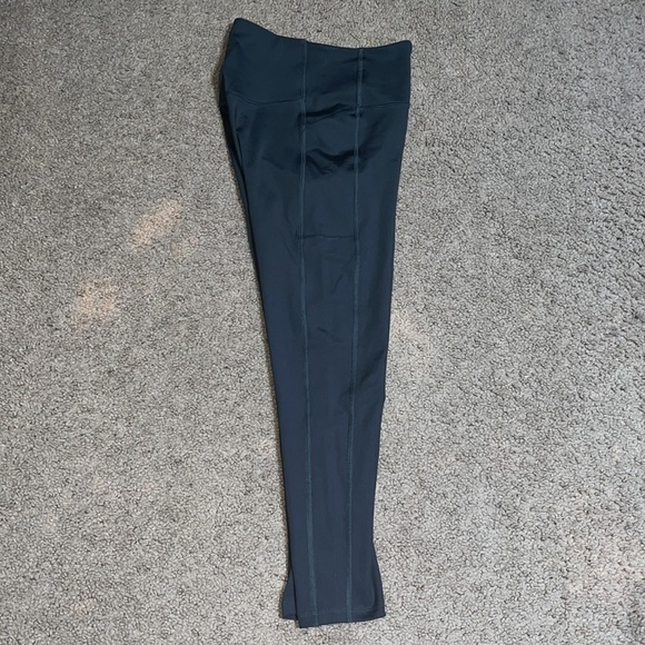 Girlfriend Collective High Waist Compressive Pocket 7/8 Leggings Smoke Gray XS - Picture 4 of 7